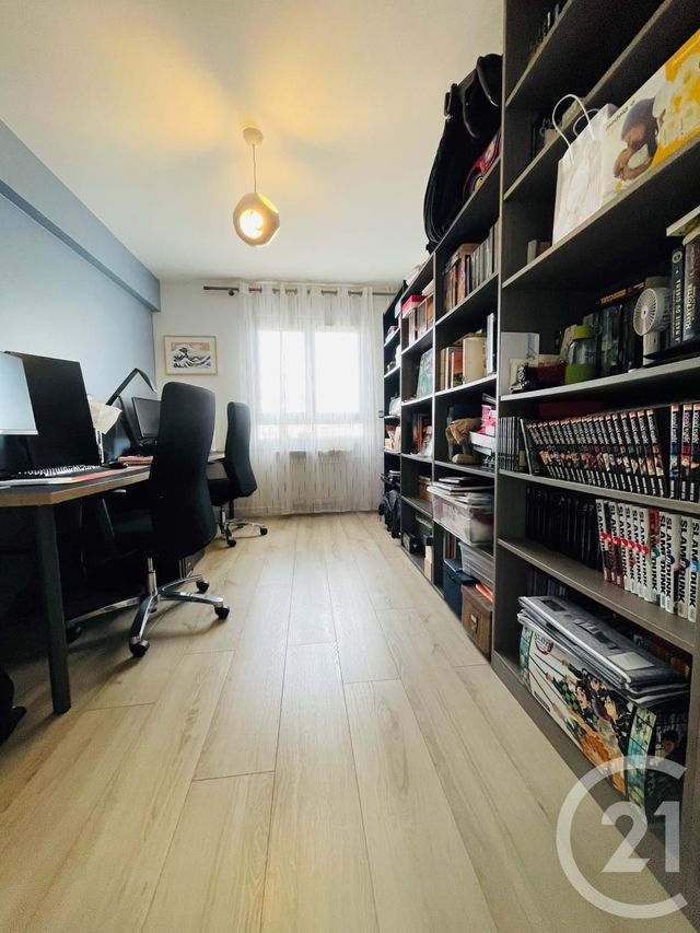 Appartement F5 à vendre - 5 pièces - 114.39 m2 - SARTROUVILLE - 78 - ILE-DE-FRANCE - Century 21 G.T.I.
