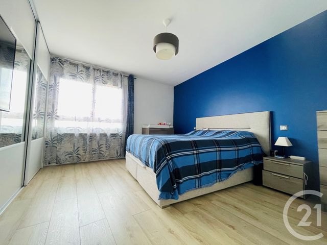 Appartement F5 à vendre - 5 pièces - 114.39 m2 - SARTROUVILLE - 78 - ILE-DE-FRANCE - Century 21 G.T.I.