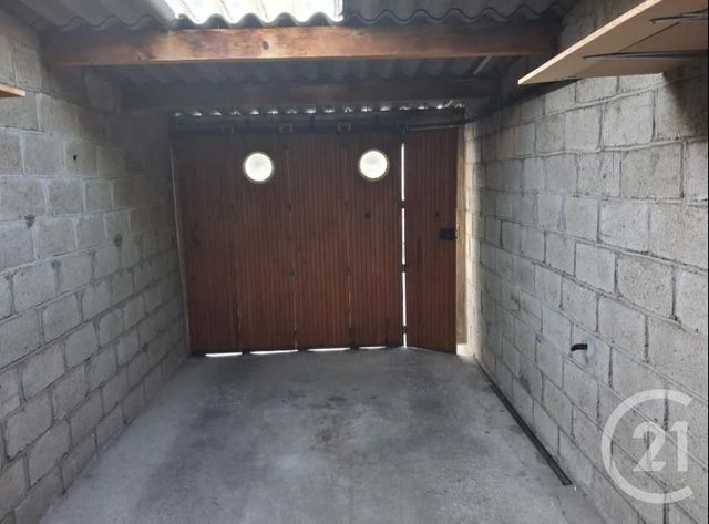 parking à louer - 11.0 m2 - SARTROUVILLE - 78 - ILE-DE-FRANCE - Century 21 G.T.I.