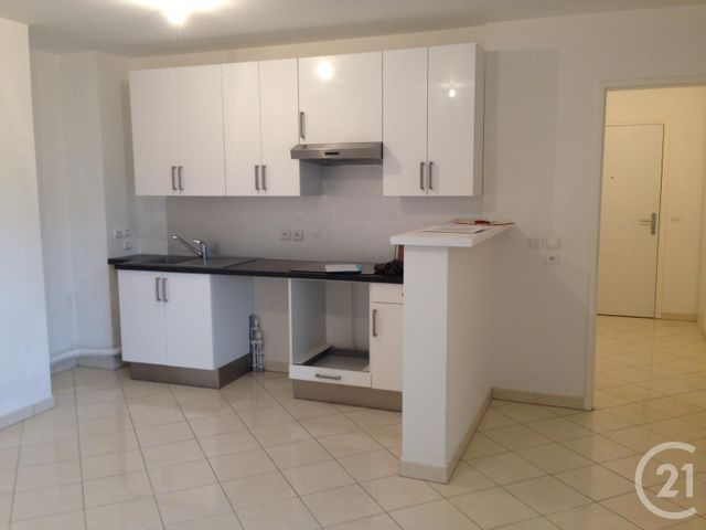 Appartement à louer - 2 pièces - 45.76 m2 - SARTROUVILLE - 78 - ILE-DE-FRANCE - Century 21 G.T.I.