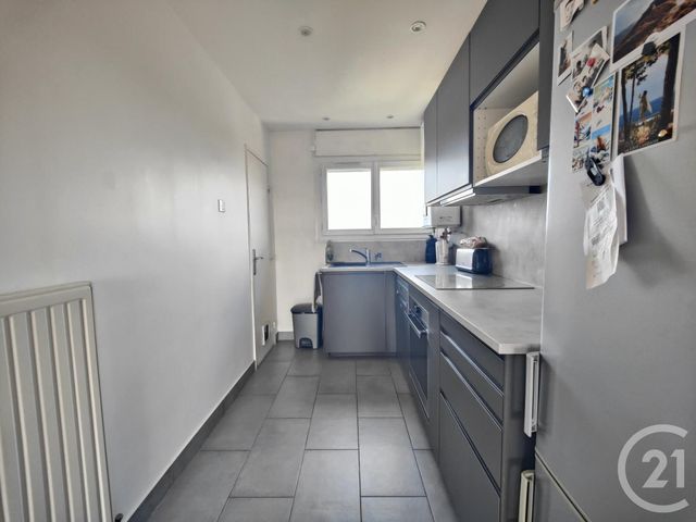 Appartement F4 à vendre - 4 pièces - 68.02 m2 - SARTROUVILLE - 78 - ILE-DE-FRANCE - Century 21 G.T.I.