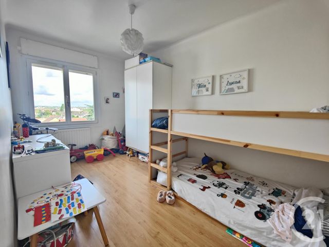 Appartement F4 à vendre - 4 pièces - 68.02 m2 - SARTROUVILLE - 78 - ILE-DE-FRANCE - Century 21 G.T.I.