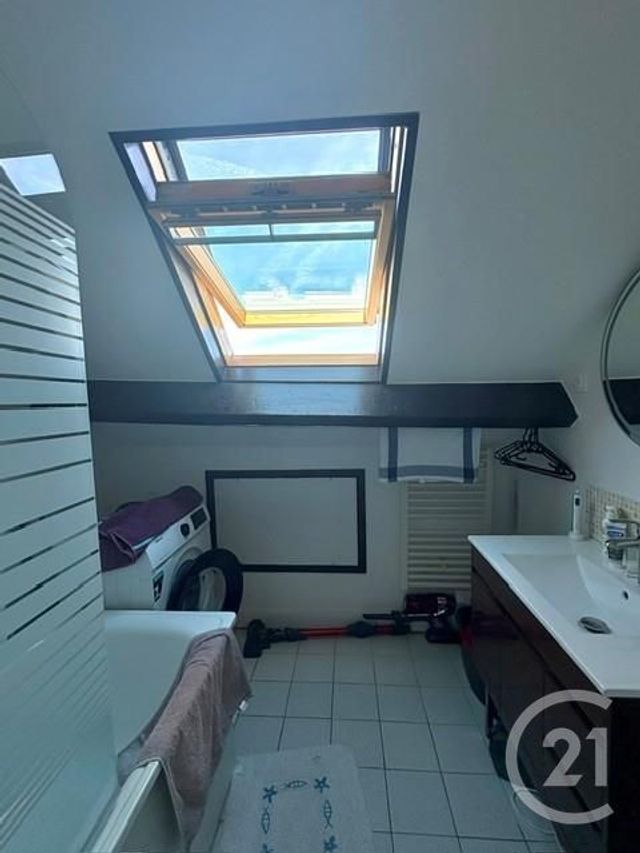 Appartement F2 à louer - 2 pièces - 28.55 m2 - SARTROUVILLE - 78 - ILE-DE-FRANCE - Century 21 G.T.I.