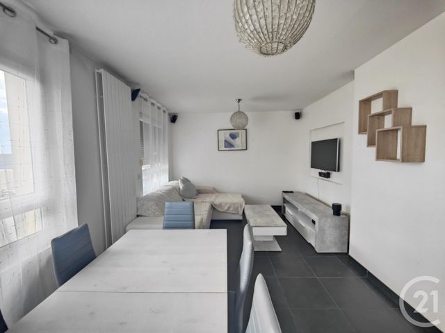Appartement F4 à vendre - 4 pièces - 59.0 m2 - SARTROUVILLE - 78 - ILE-DE-FRANCE - Century 21 G.T.I.