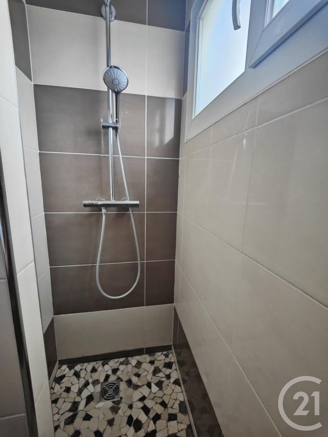 Appartement F4 à vendre - 4 pièces - 59.0 m2 - SARTROUVILLE - 78 - ILE-DE-FRANCE - Century 21 G.T.I.