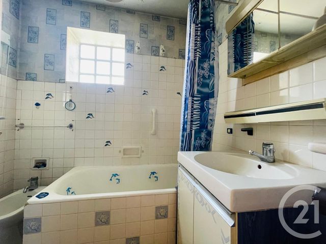 Appartement F4 à vendre - 4 pièces - 75.88 m2 - SARTROUVILLE - 78 - ILE-DE-FRANCE - Century 21 G.T.I.
