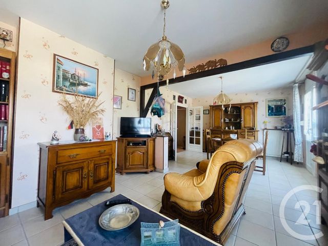 Appartement F5 à vendre - 5 pièces - 87.0 m2 - SARTROUVILLE - 78 - ILE-DE-FRANCE - Century 21 G.T.I.