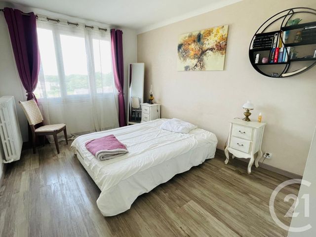 Appartement F3 à vendre - 3 pièces - 63.54 m2 - SARTROUVILLE - 78 - ILE-DE-FRANCE - Century 21 G.T.I.