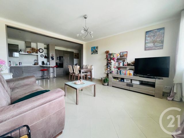 Appartement F3 à vendre - 3 pièces - 63.54 m2 - SARTROUVILLE - 78 - ILE-DE-FRANCE - Century 21 G.T.I.