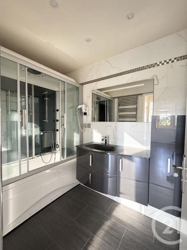 Appartement F3 à vendre - 3 pièces - 73.48 m2 - CHATOU - 78 - ILE-DE-FRANCE - Century 21 G.T.I.